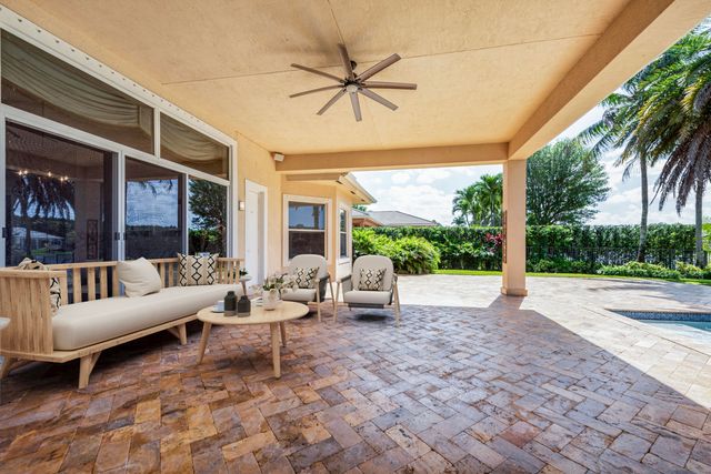 15234 SW 40th Street, Davie, FL 33331