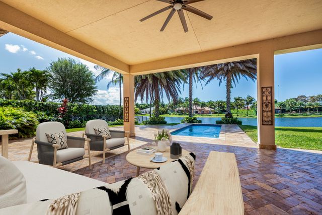 15234 SW 40th Street, Davie, FL 33331