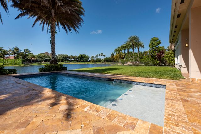 15234 SW 40th Street, Davie, FL 33331