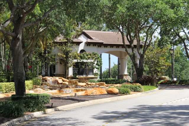 15234 SW 40th Street, Davie, FL 33331