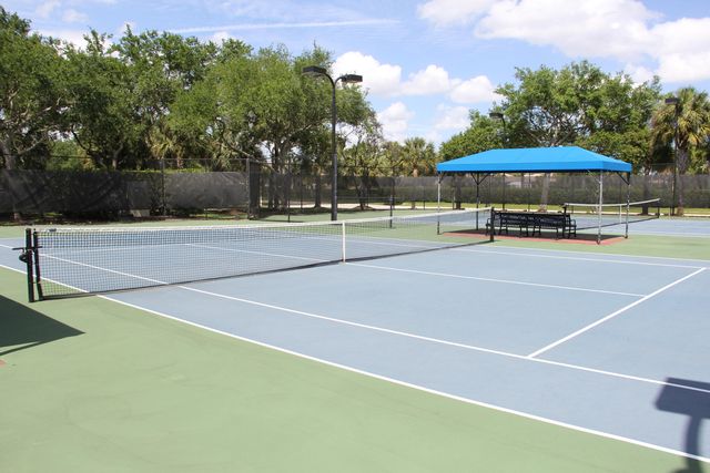 15234 SW 40th Street, Davie, FL 33331