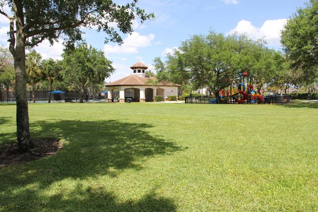 15234 SW 40th Street, Davie, FL 33331