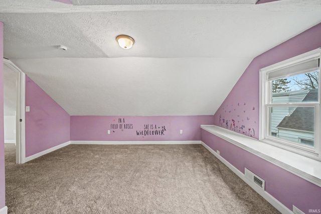 2410 Eisenhower Avenue, South Bend, IN 46615