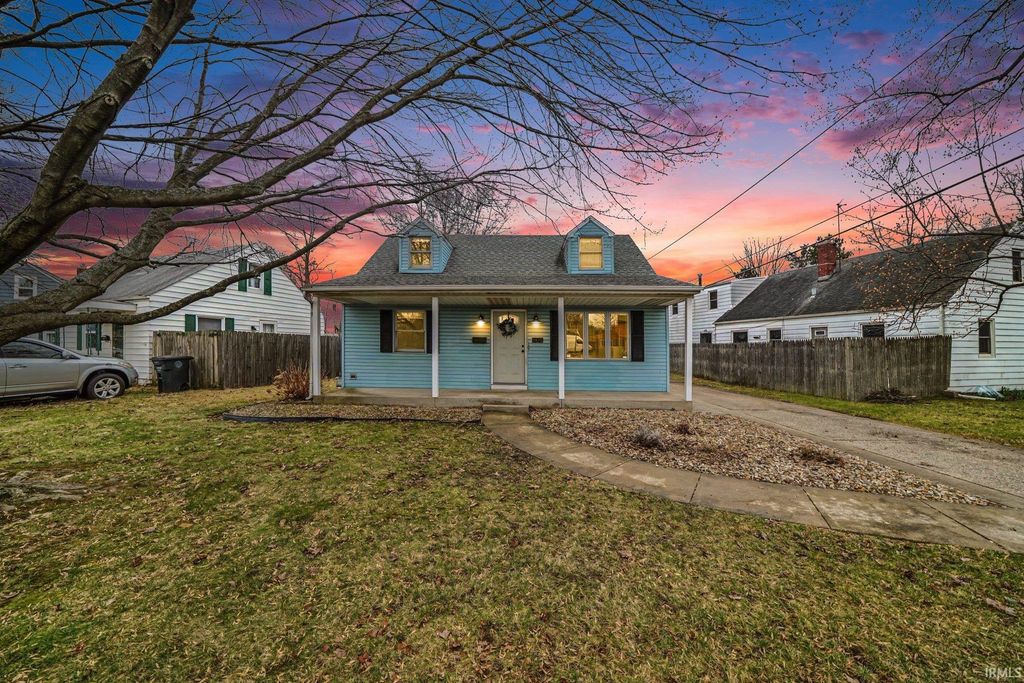 2410 Eisenhower Avenue, South Bend, IN 46615