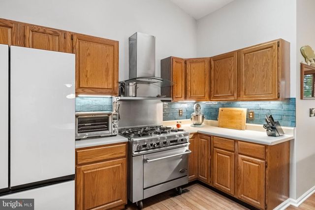 4212 LAKEVIEW PKWY, Locust Grove, VA 22508