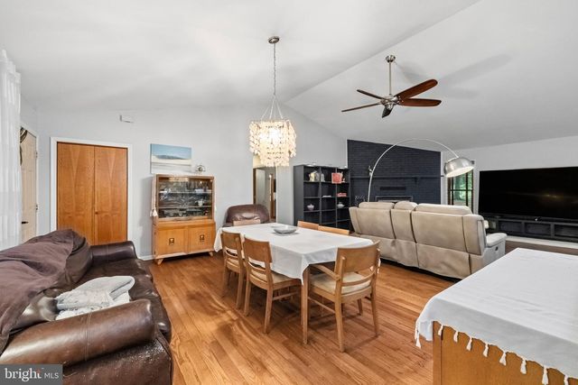 4212 LAKEVIEW PKWY, Locust Grove, VA 22508