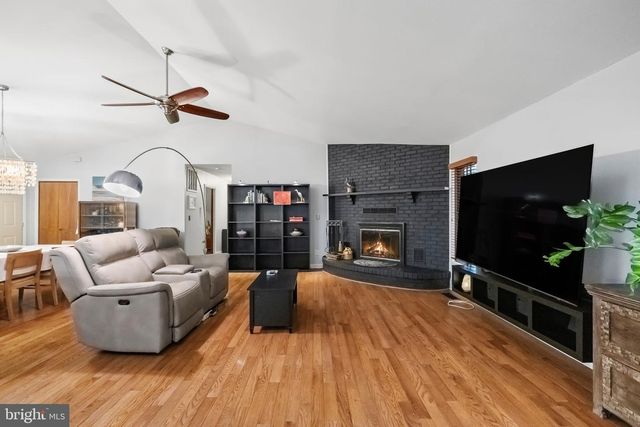 4212 LAKEVIEW PKWY, Locust Grove, VA 22508