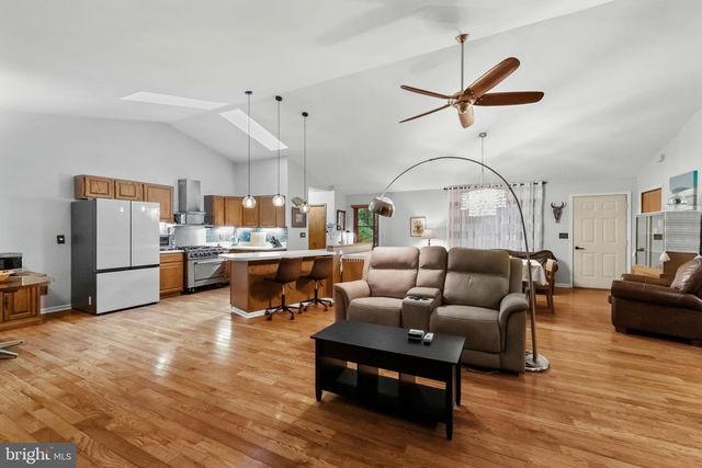 4212 LAKEVIEW PKWY, Locust Grove, VA 22508