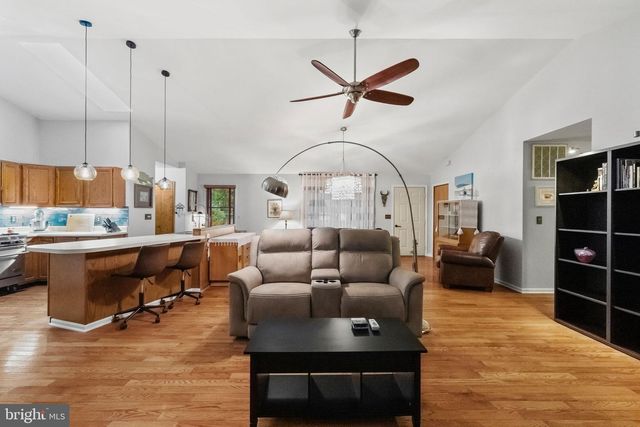 4212 LAKEVIEW PKWY, Locust Grove, VA 22508