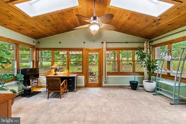 4212 LAKEVIEW PKWY, Locust Grove, VA 22508