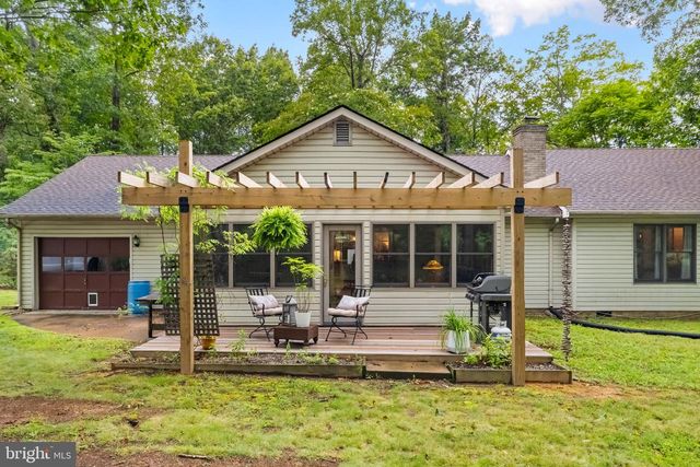 4212 LAKEVIEW PKWY, Locust Grove, VA 22508