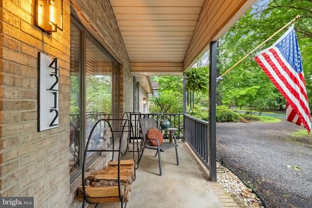 4212 LAKEVIEW PKWY, Locust Grove, VA 22508