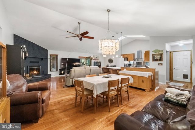 4212 LAKEVIEW PKWY, Locust Grove, VA 22508