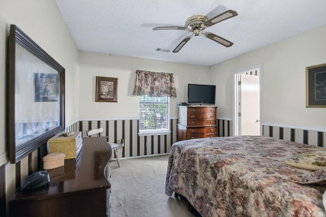 8 Calvary Circle, Little Rock, AR 72211