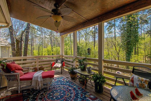 8 Calvary Circle, Little Rock, AR 72211