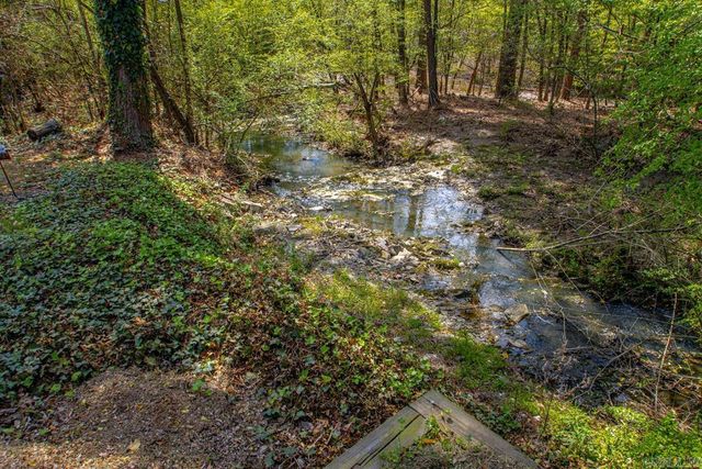 8 Calvary Circle, Little Rock, AR 72211