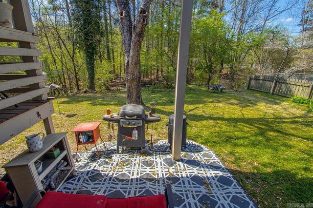 8 Calvary Circle, Little Rock, AR 72211