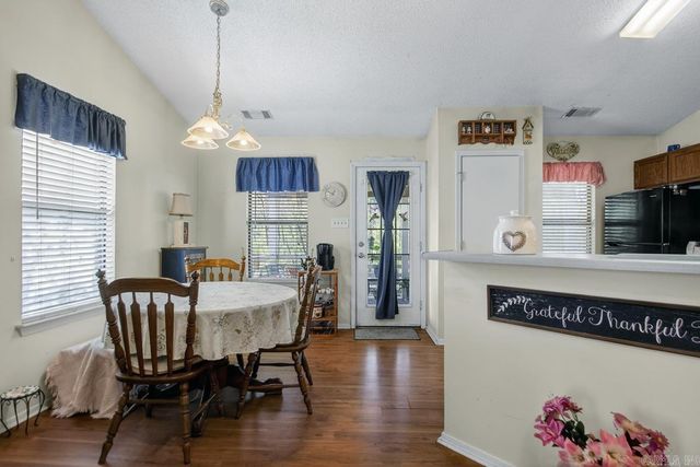 8 Calvary Circle, Little Rock, AR 72211