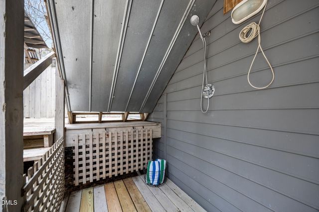 109 Persimmon Hill Road, Pittsboro, NC 27312