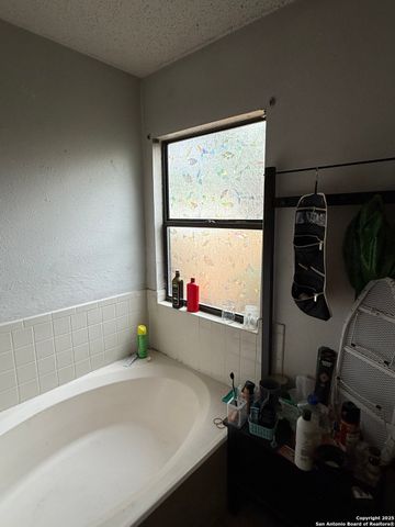 9147 Autumn Storm, San Antonio, TX 78254