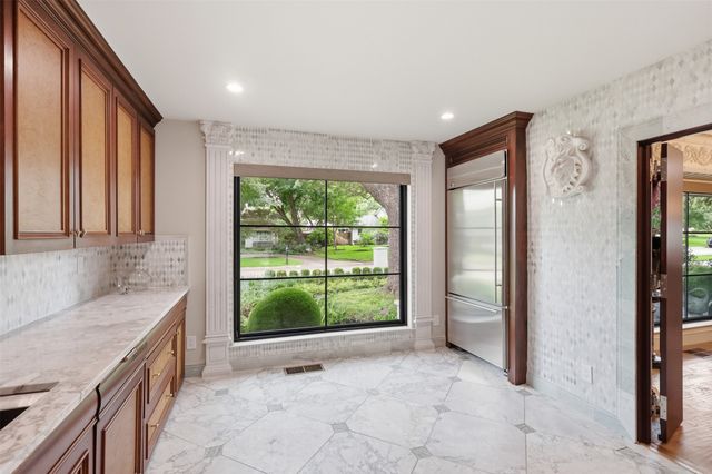 7654 Indian Springs Road, Dallas, TX 75248
