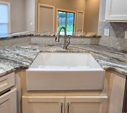 108 Samantha Drive, Brookland, AR 72417