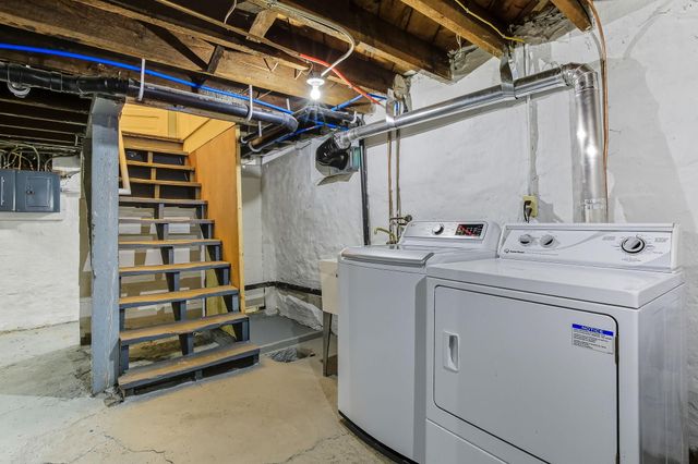 389 Fairview Avenue N, Saint Paul, MN 55104