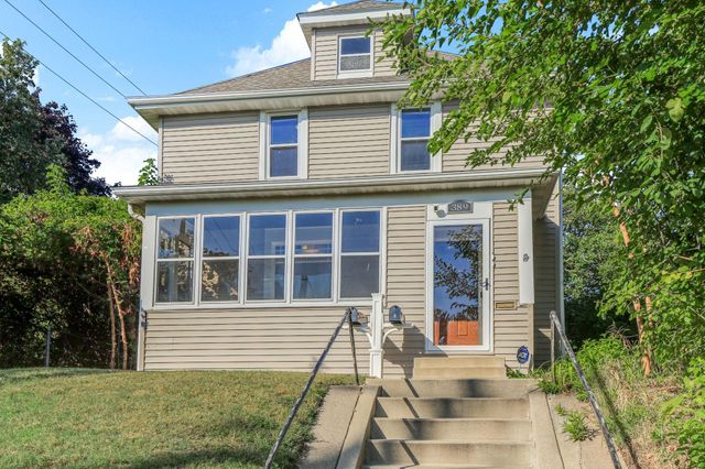 389 Fairview Avenue N, Saint Paul, MN 55104
