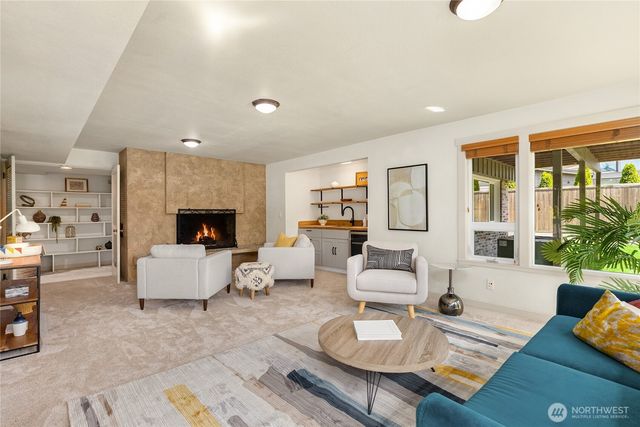 398 Ferncliff Avenue NE, Bainbridge Island, WA 98110