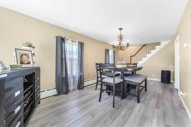 23 Bardsley St, Acushnet, MA 02743