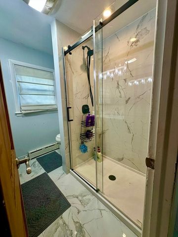 23 Bardsley St, Acushnet, MA 02743