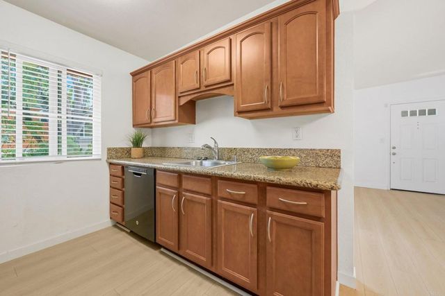 4465 Home Ave 4, East San Diego, CA 92105