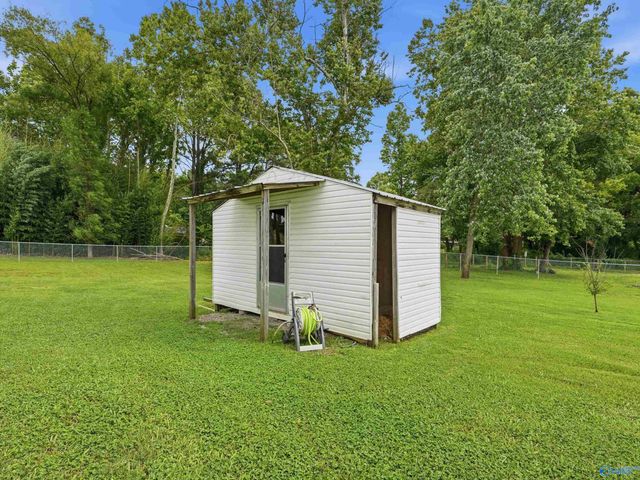 40 County Road 1850, Arab, AL 35016