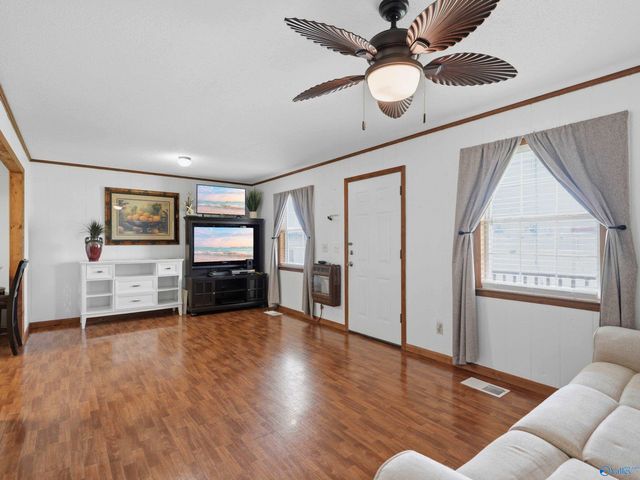 40 County Road 1850, Arab, AL 35016