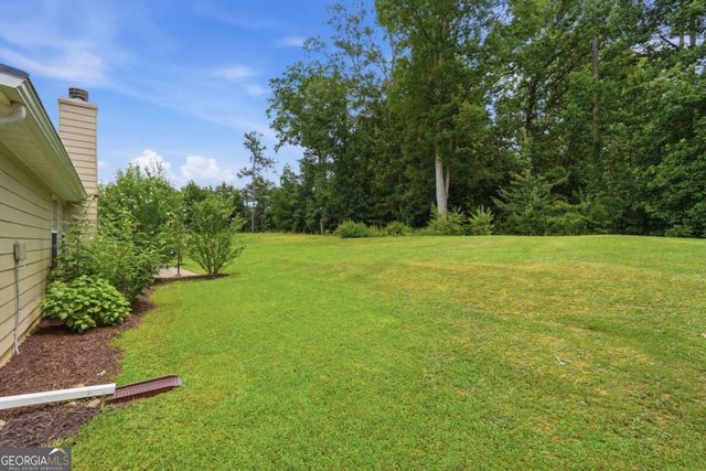 5511 Mudlark Circle, Powder Springs, GA 30127