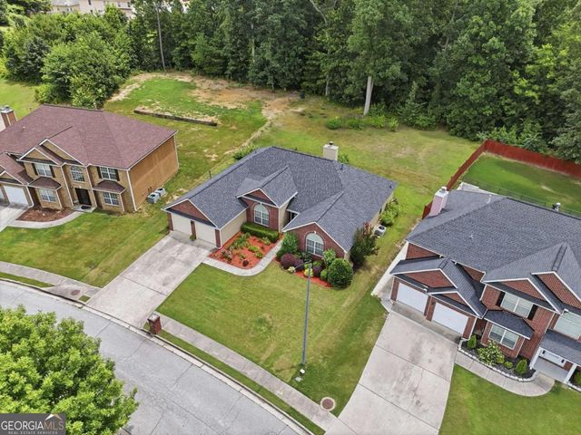 5511 Mudlark Circle, Powder Springs, GA 30127