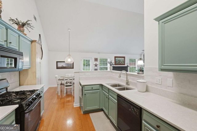 5511 Mudlark Circle, Powder Springs, GA 30127