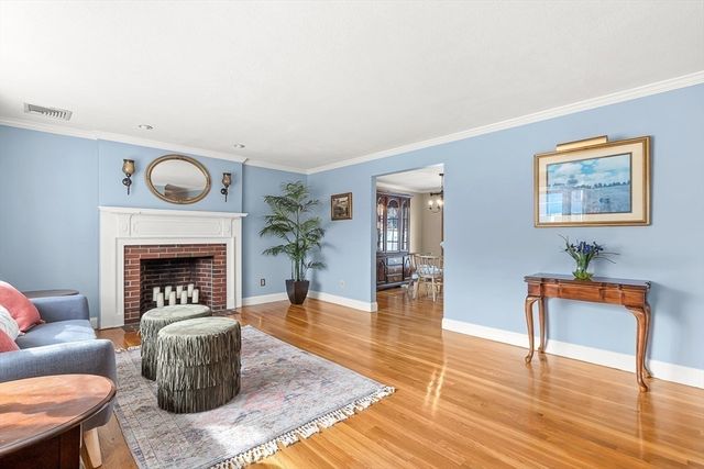 15 East Street, Winchester, MA 01890