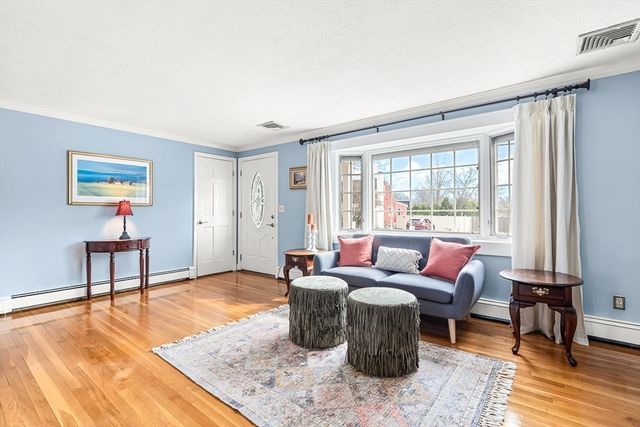 15 East Street, Winchester, MA 01890