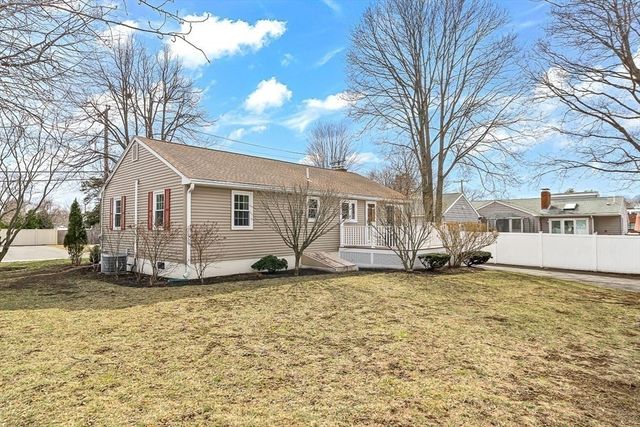 15 East Street, Winchester, MA 01890