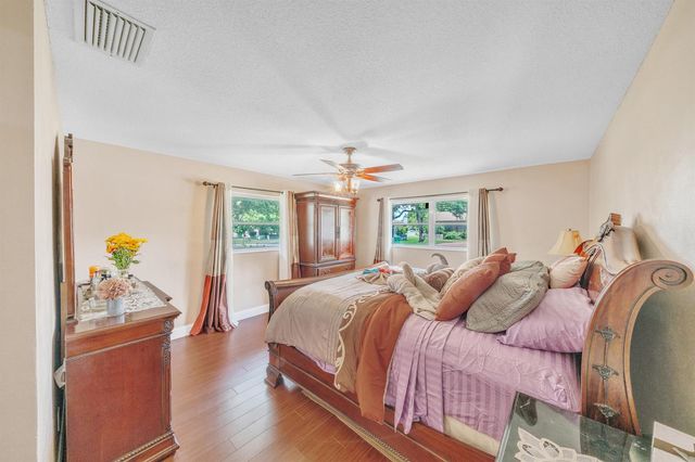3860 NW 100th Avenue, Coral Springs, FL 33065