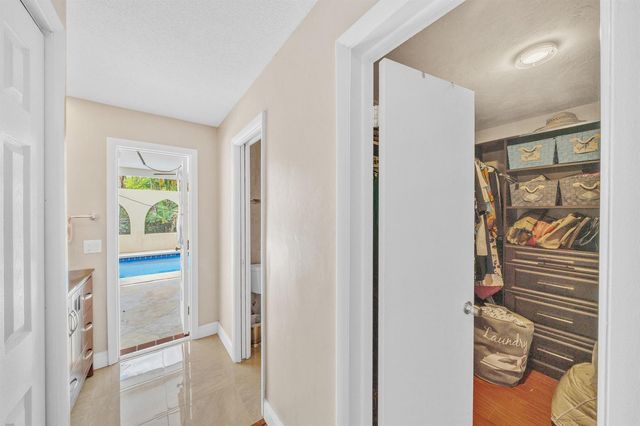3860 NW 100th Avenue, Coral Springs, FL 33065