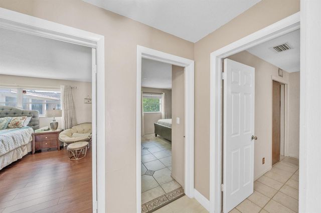 3860 NW 100th Avenue, Coral Springs, FL 33065