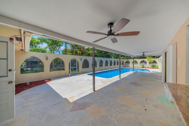 3860 NW 100th Avenue, Coral Springs, FL 33065