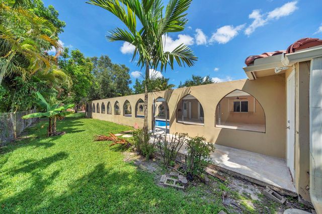 3860 NW 100th Avenue, Coral Springs, FL 33065