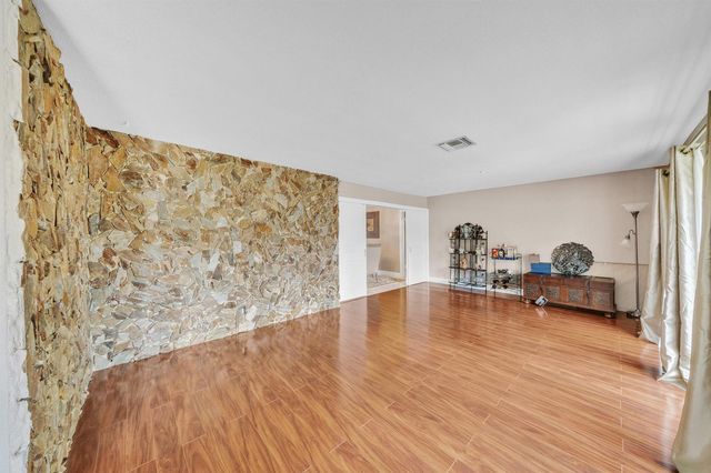 3860 NW 100th Avenue, Coral Springs, FL 33065