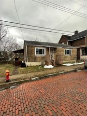 2720 Garbett St, Mckeesport, PA 15132