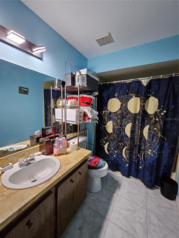 Image 16 of property listing at Address unavailable.