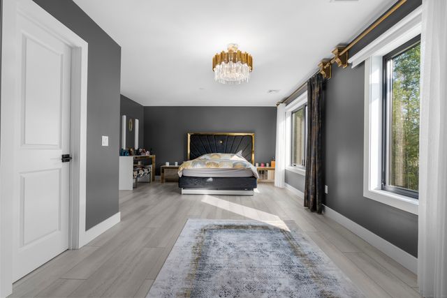 6 Vinnie Drive, Wethersfield, CT 06109