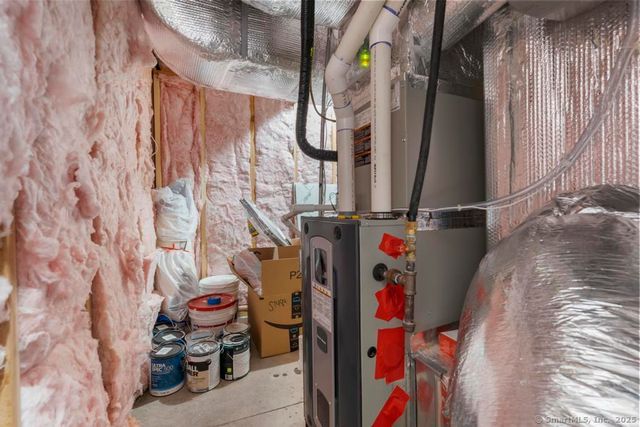 6 Vinnie Drive, Wethersfield, CT 06109